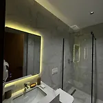 Nuevo Deluxe 4* Shëngjin