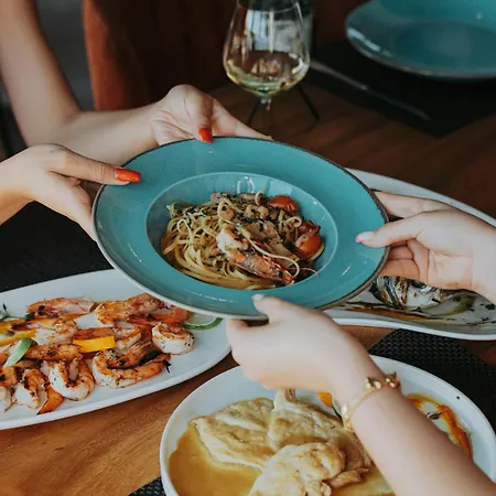 Nuevo Deluxe 호텔 4*