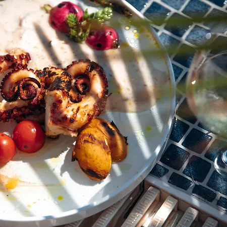 Nuevo Deluxe Hotel Shëngjin