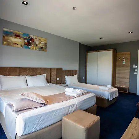 Nuevo Deluxe Hotel Shëngjin