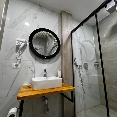 Hotel Nuevo Deluxe 4*