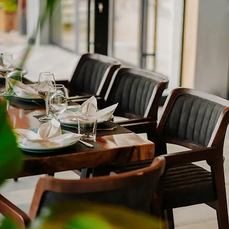 Nuevo Deluxe Hotel Shëngjin