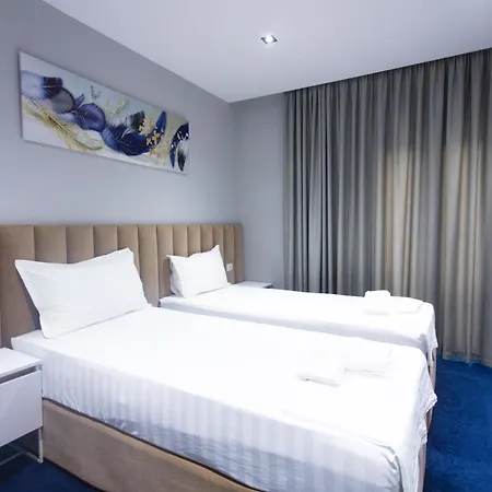 Nuevo Deluxe Hotel