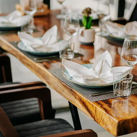 Nuevo Deluxe 酒店 Shëngjin